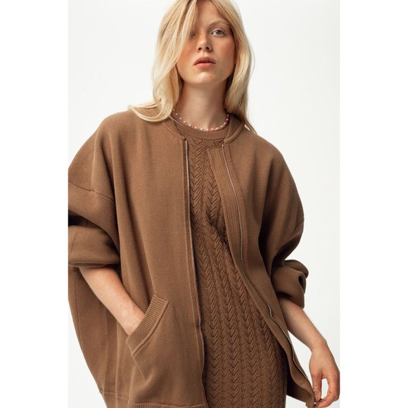 I Love Mr. Mittens • Oversized Knitted Bomber in‎ black - Picture 3 of 12